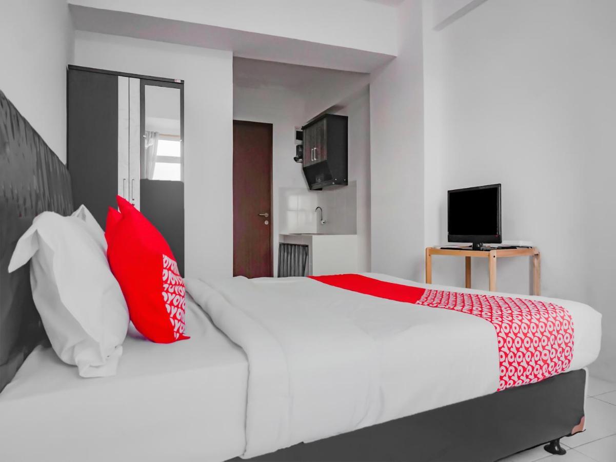 Oyo 90241 Sirooms Apartmen Gunung Putri Bogor Zewnętrze zdjęcie