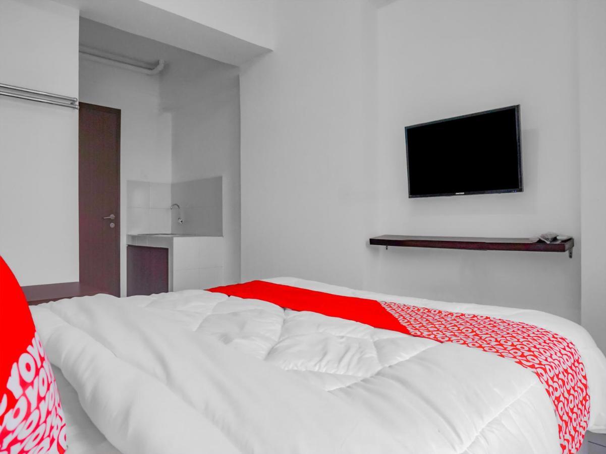 Oyo 90241 Sirooms Apartmen Gunung Putri Bogor Zewnętrze zdjęcie